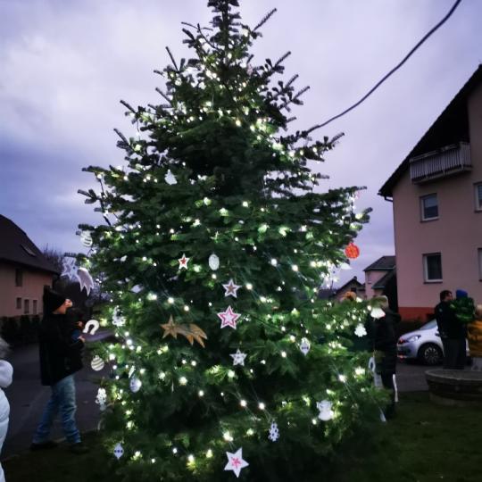 Rozsvícení vánočního stromu s Mikulášem 10